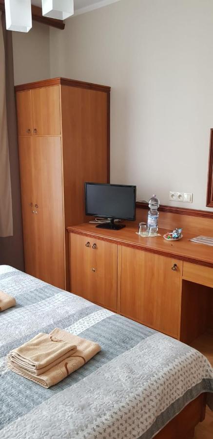 Single Room Private Bathroom