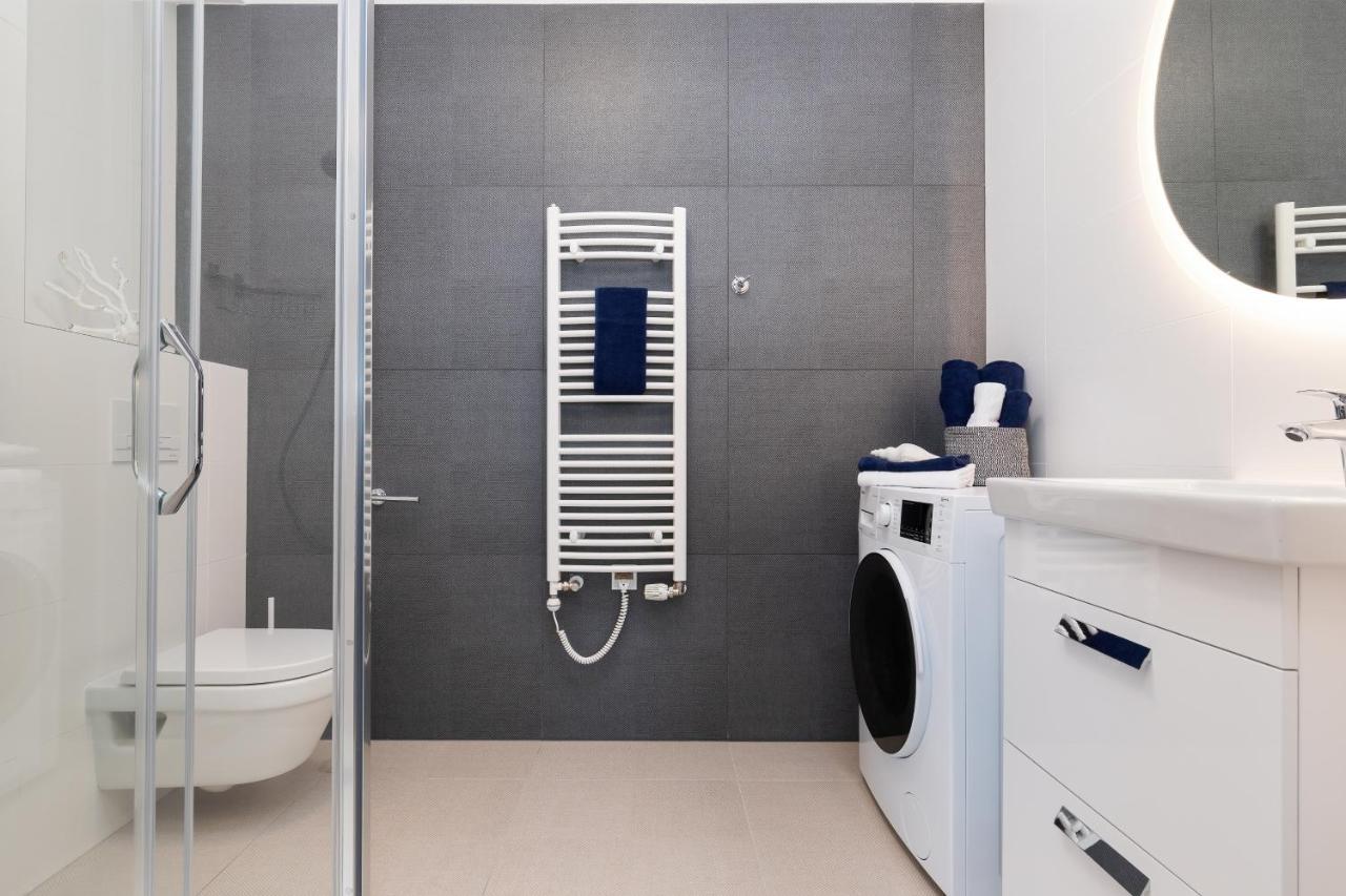 Two-Bedroom Apartment,1005791605:JPEG
