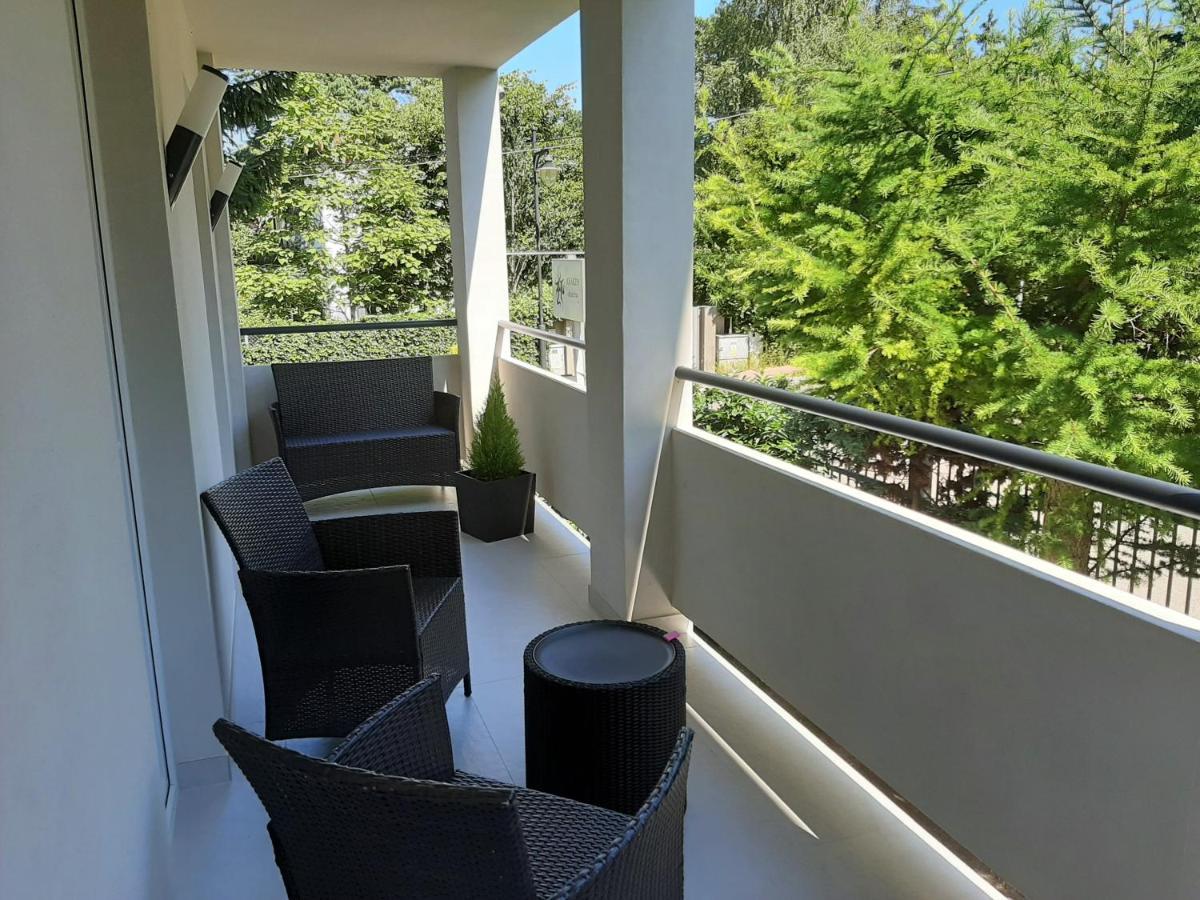 One-Bedroom Apartment 2