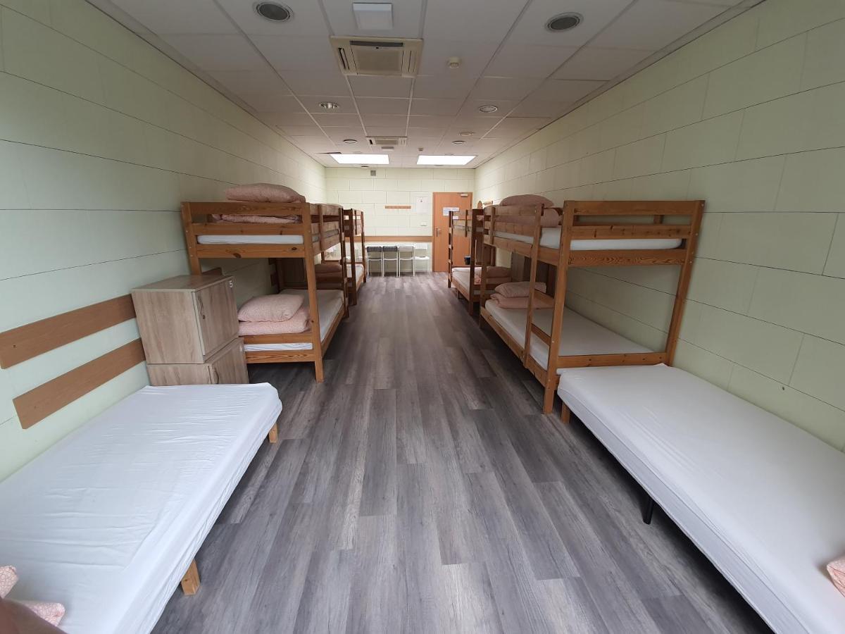 Single Bed Mixed Dormitory Room