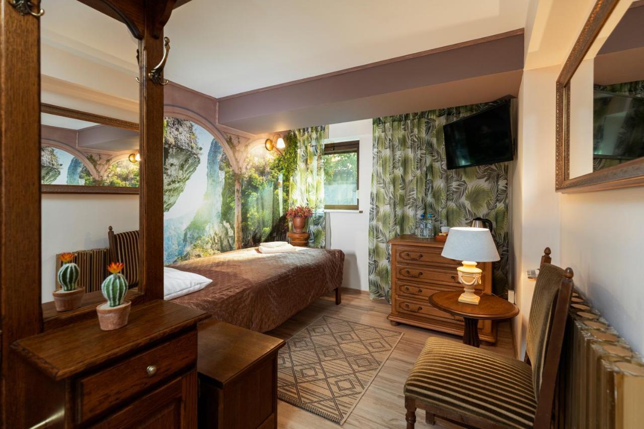 Economy Single Room