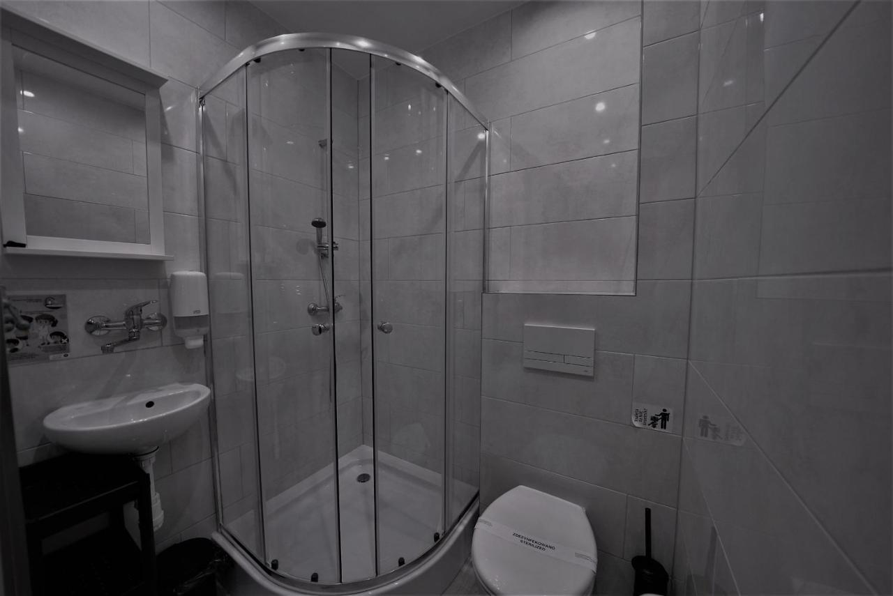 Double Room Private Bathroom
