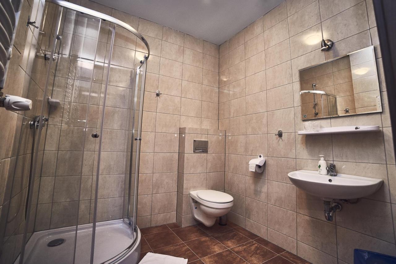 Large Single Room