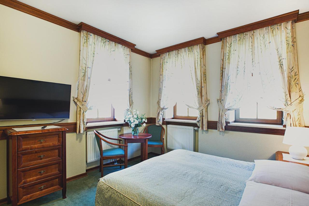 Double Room Private Bathroom