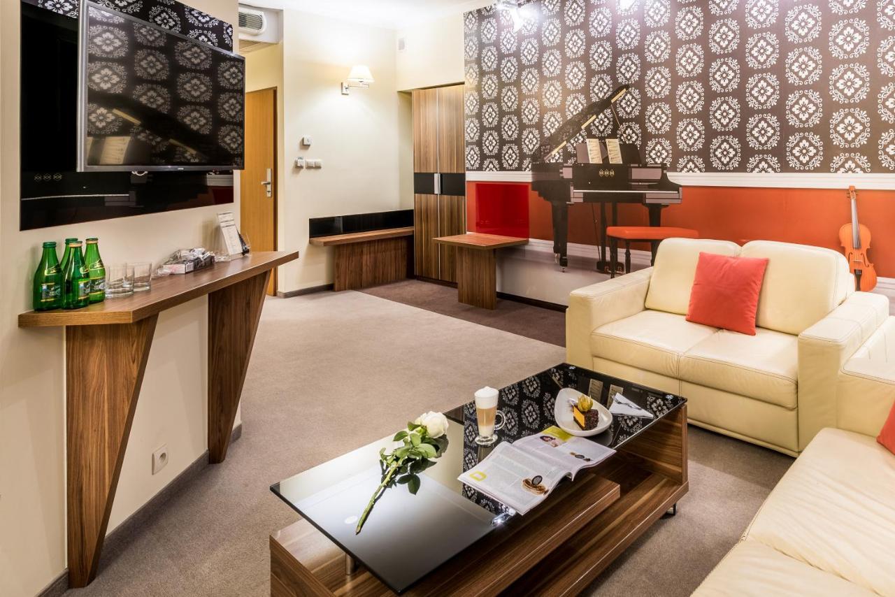 Deluxe Apartment