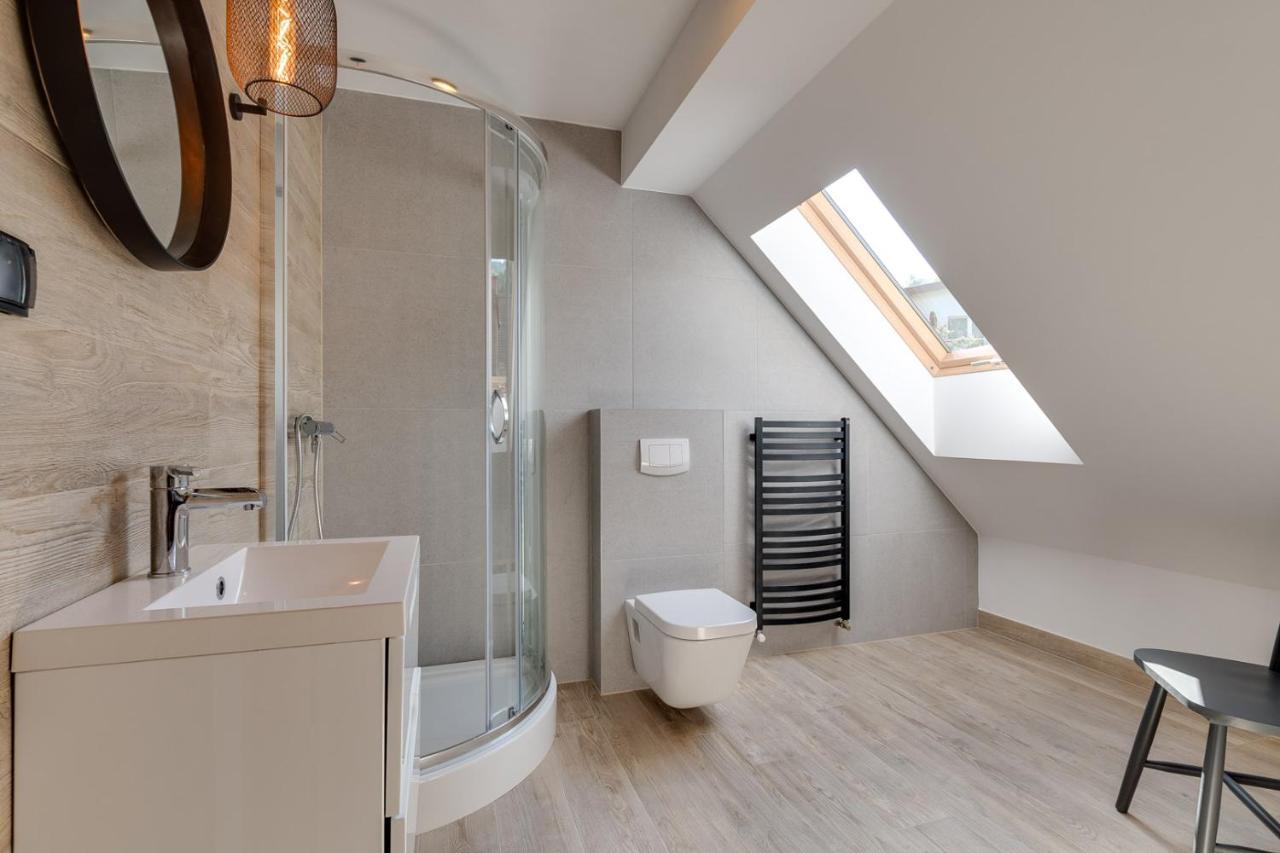 Triple Room Bathroom