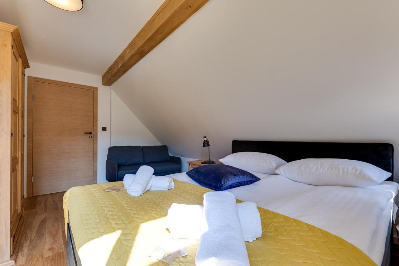 Quadruple Room Private Bathroom
