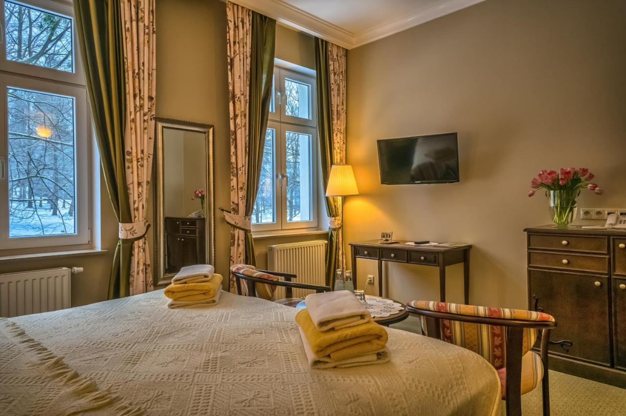 Double Room Medical Treatment Program