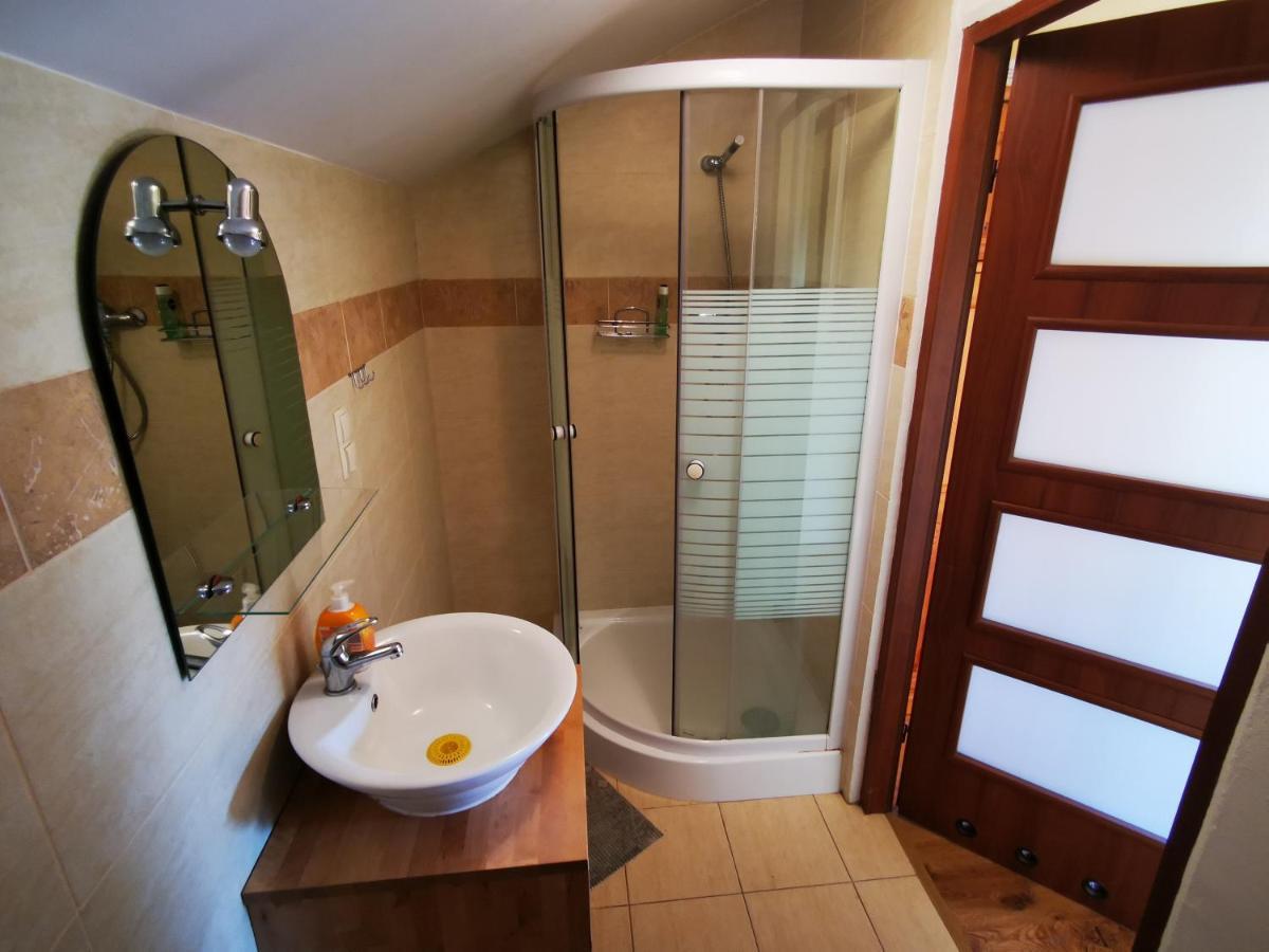 Triple Room Private Bathroom