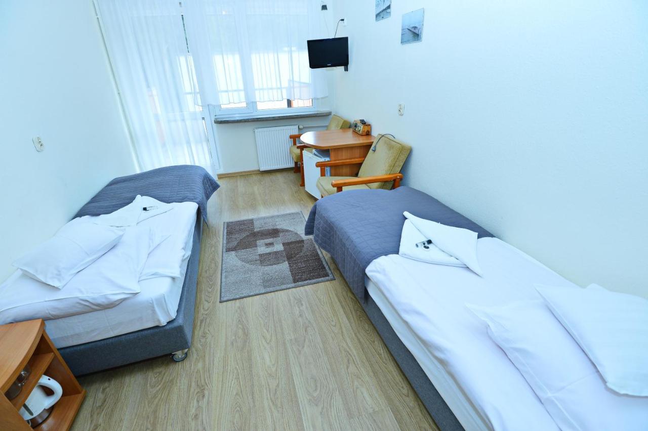 Twin Room,829484303:JPEG