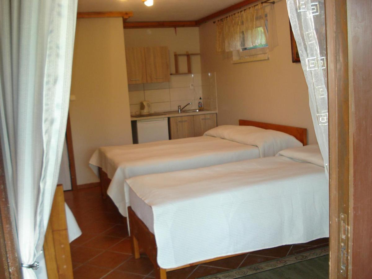 Quadruple Room Terrace