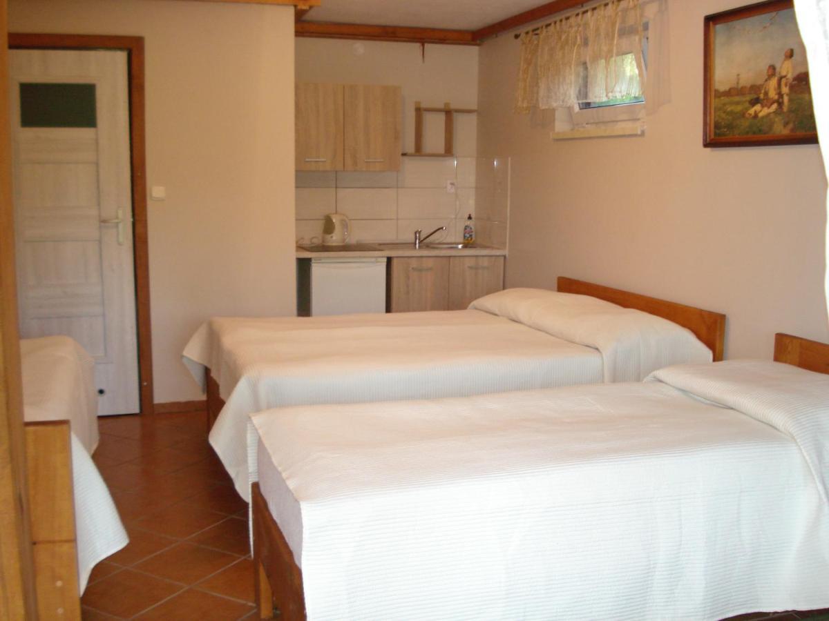 Quadruple Room Terrace