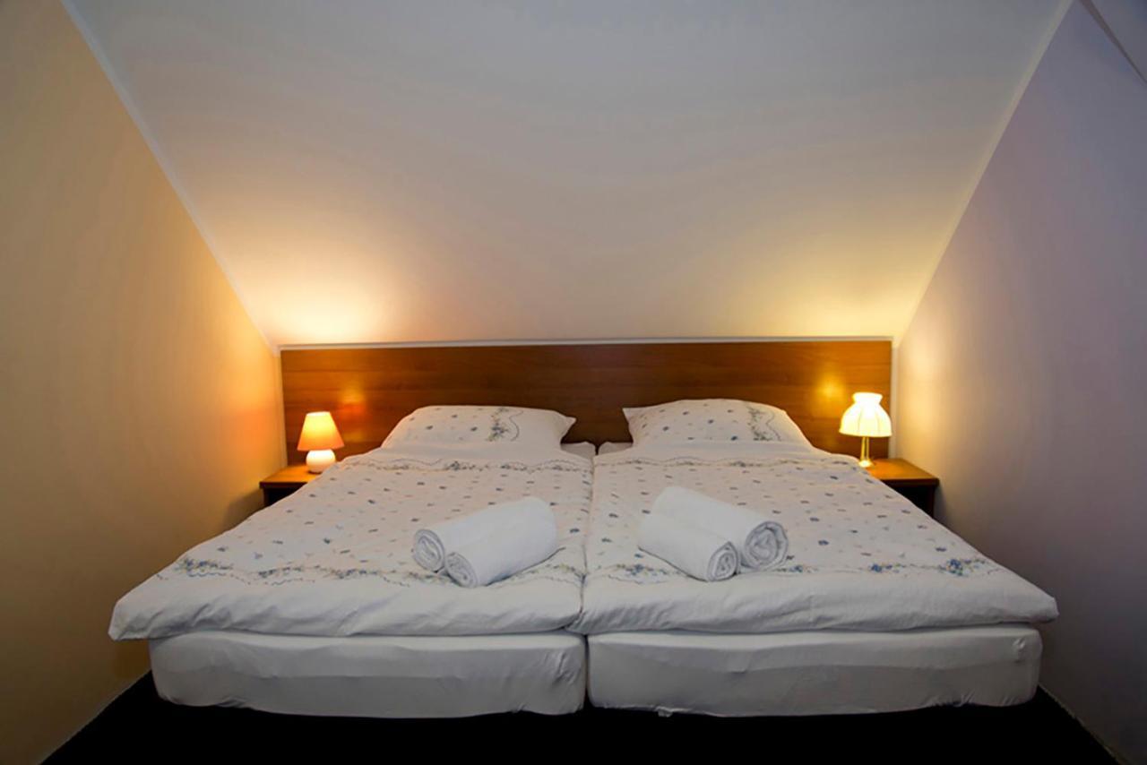 Double Room Private Bathroom