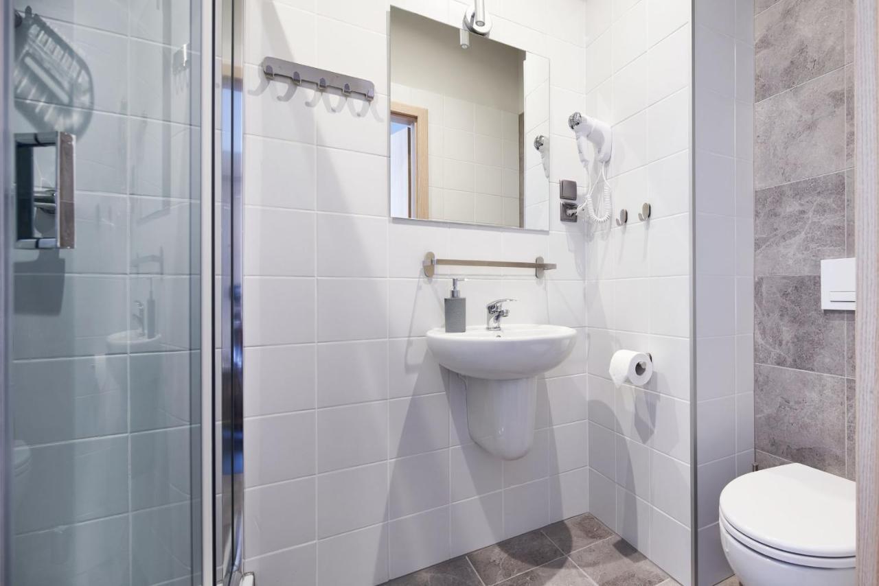 Economy Quadruple Room