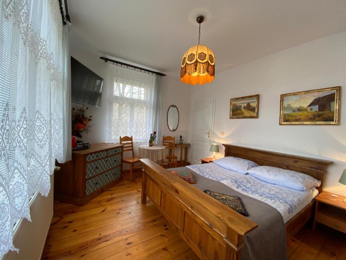 Deluxe Double Room Shower