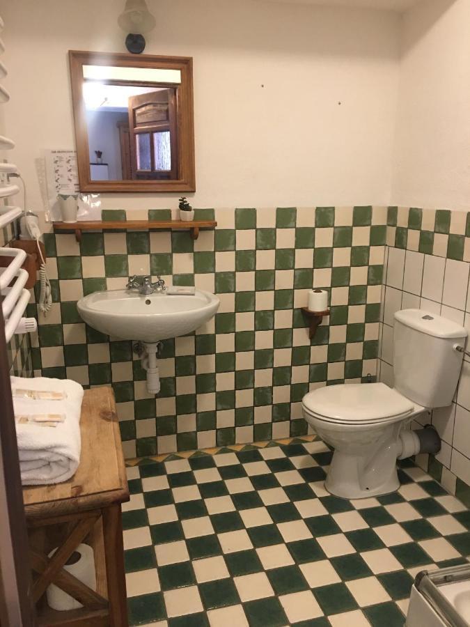 Double or Twin Room Bathroom