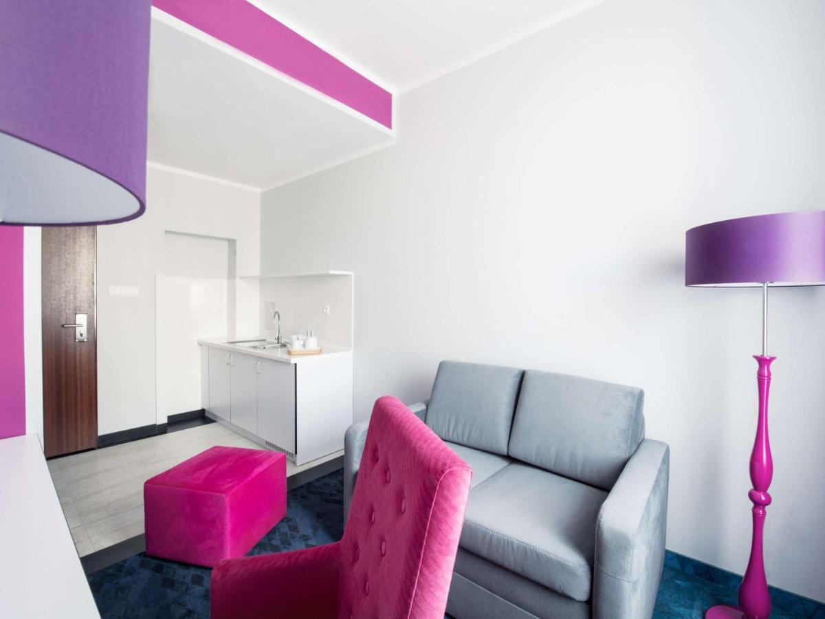Standard Twin Room Sofa
