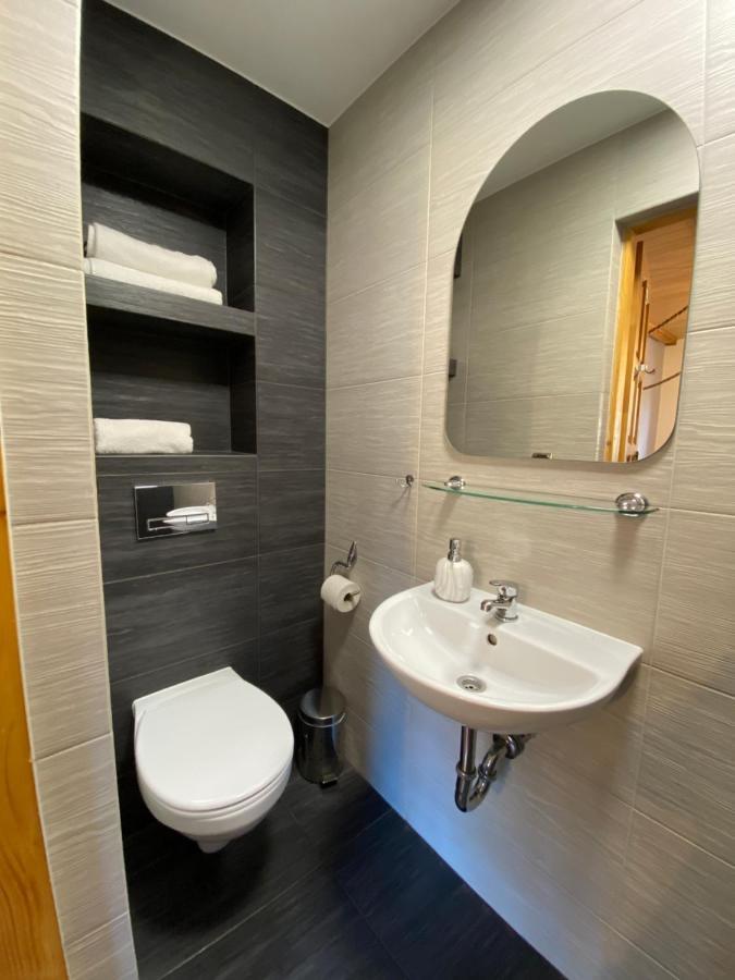 Double Room Private Bathroom