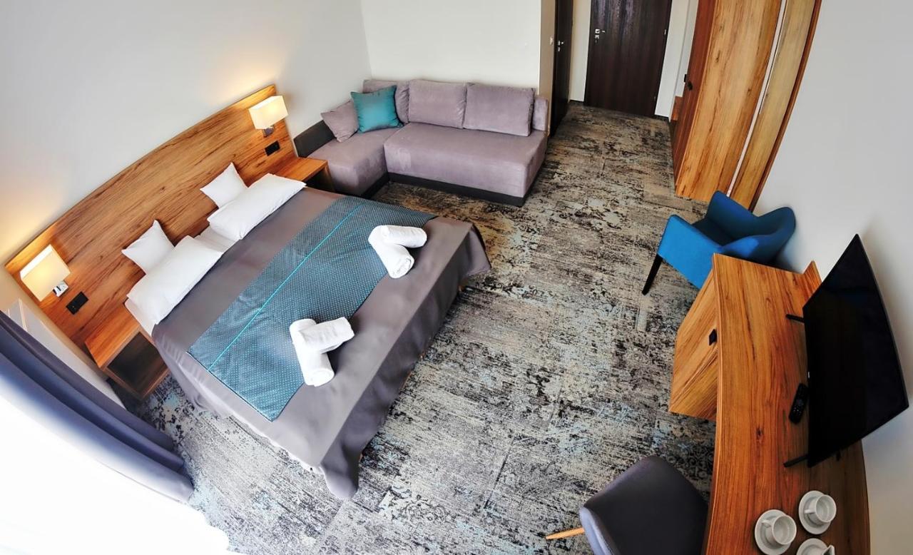 Comfort Triple Room