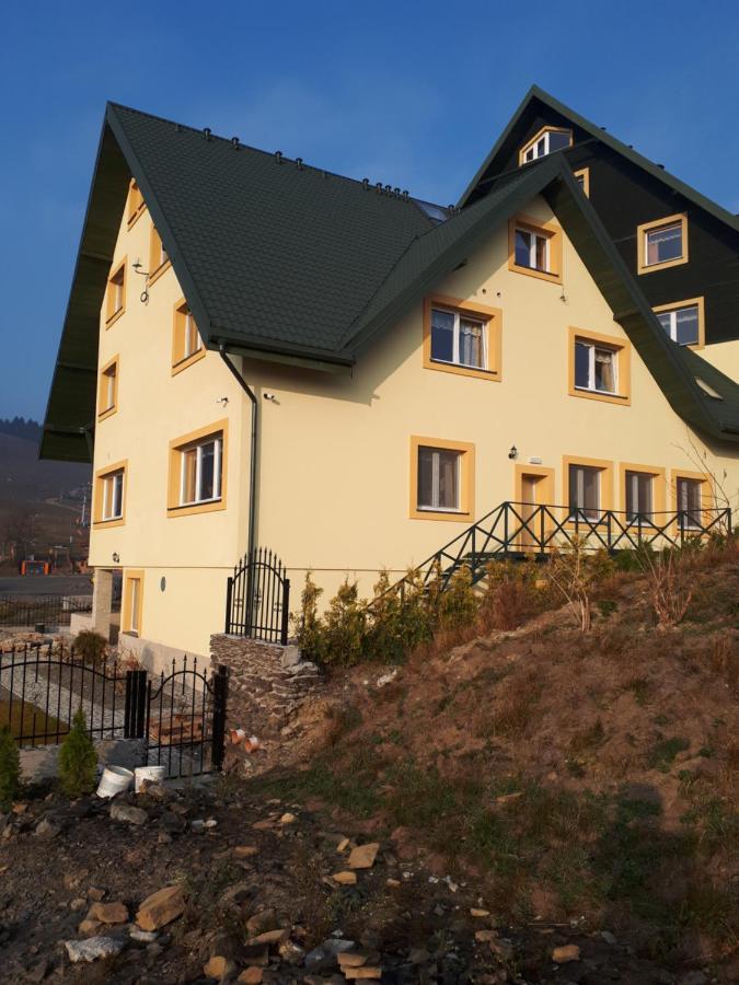 Pokój Dwuosobowy z dodatkowym łóżkiem