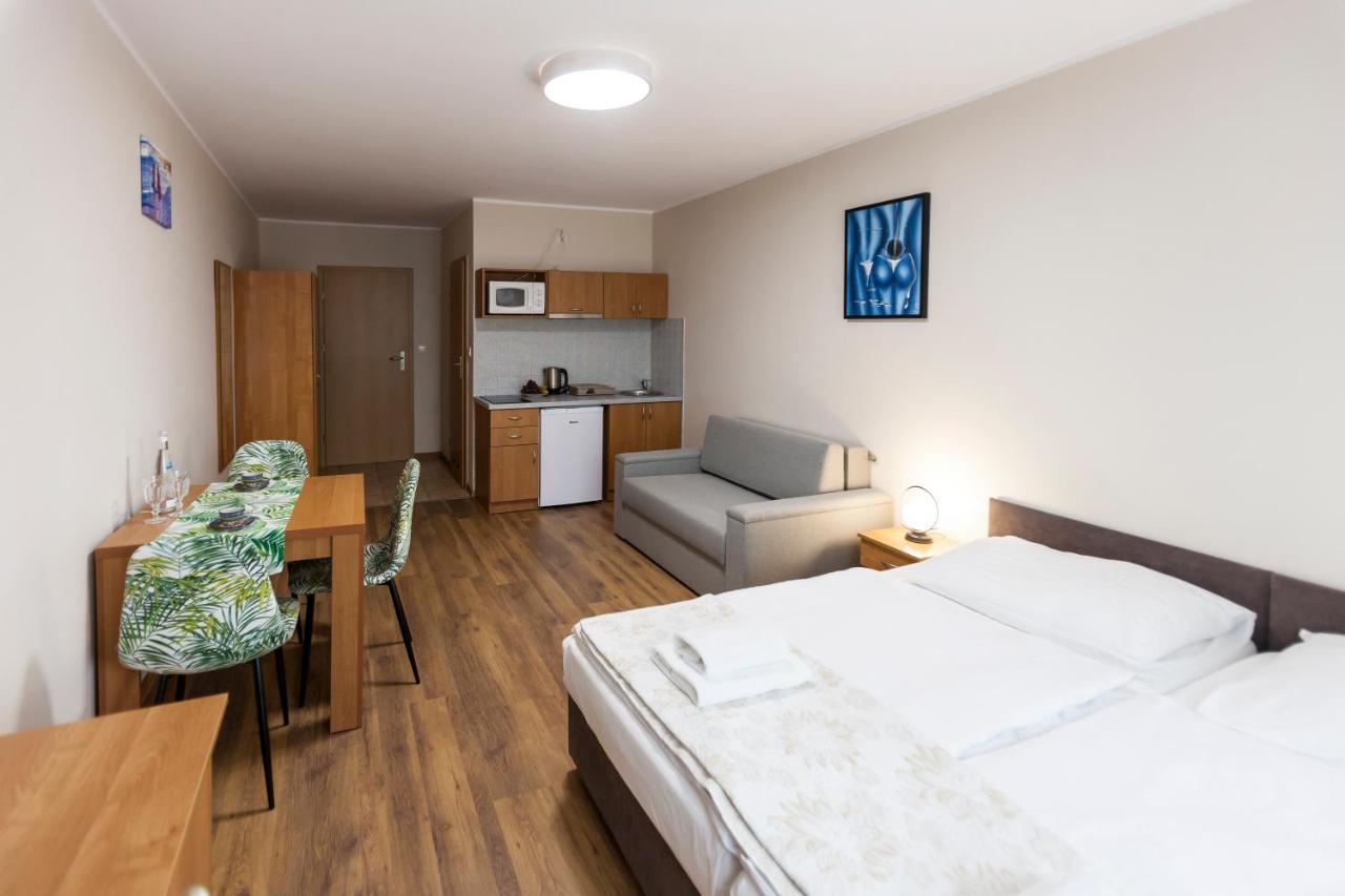 Triple Room Kitchenette