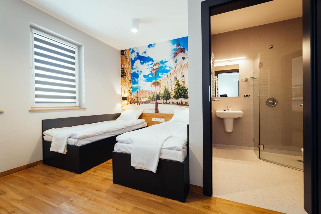 Double Room Private Bathroom