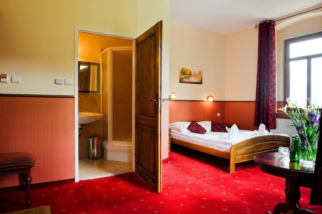 Premium Lux Room
