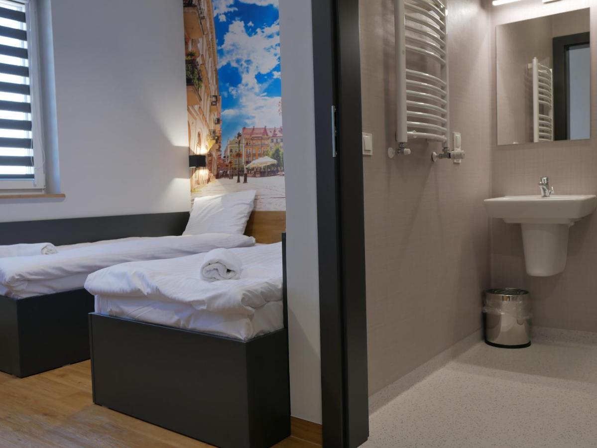 Double Room Private Bathroom