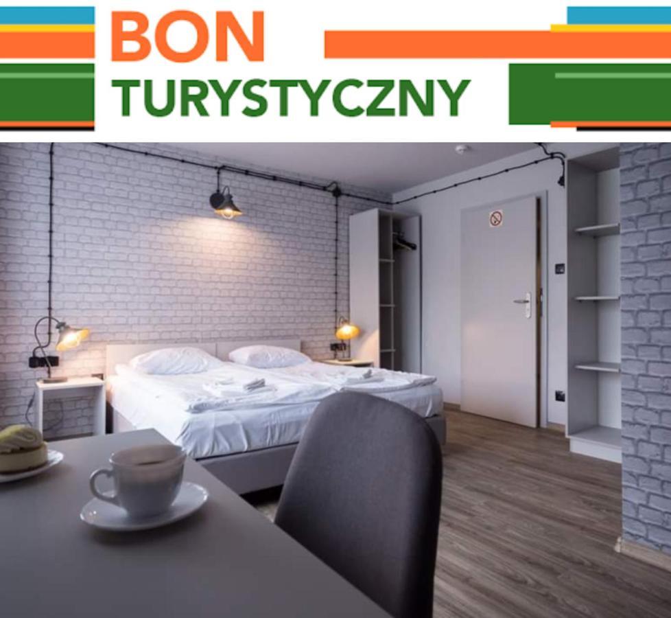 Pokój Trzyosobowy z prywatną łazienką