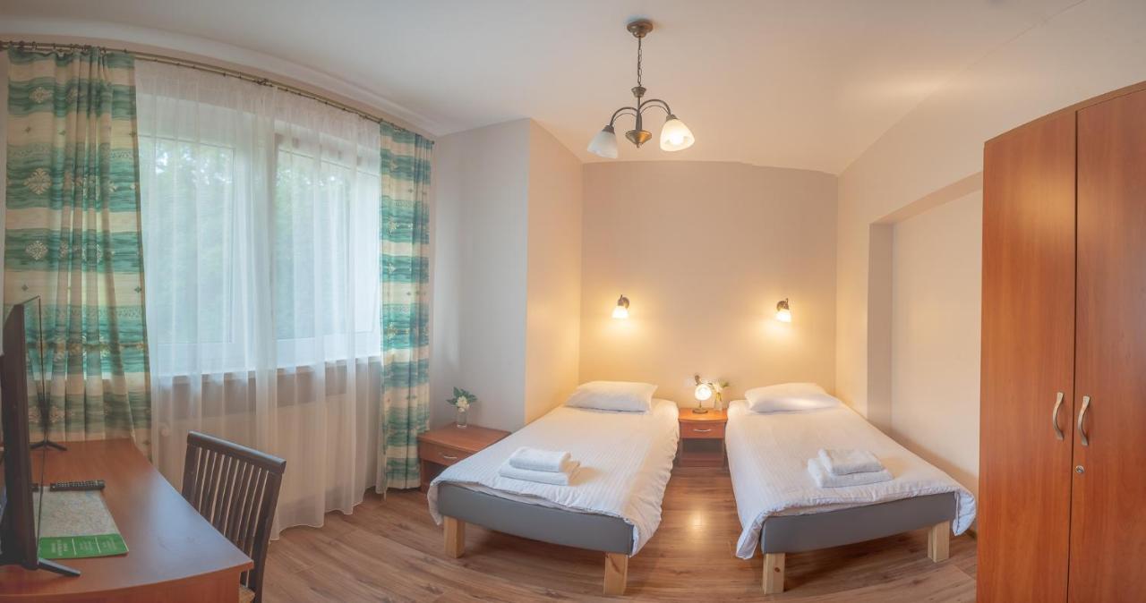 Economy Twin Room