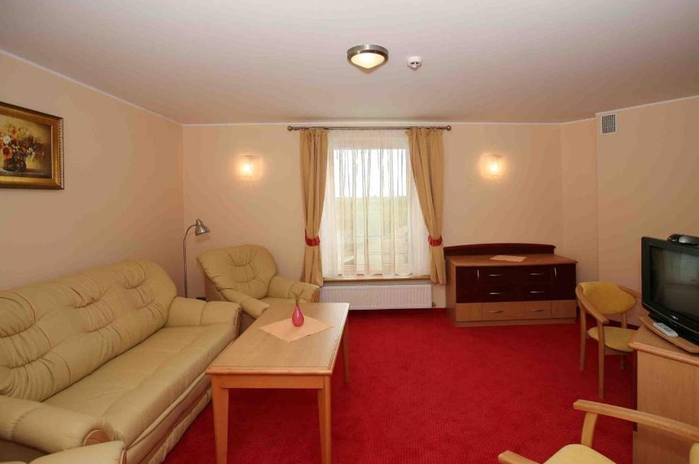 One-Bedroom Apartment (4 Adults)