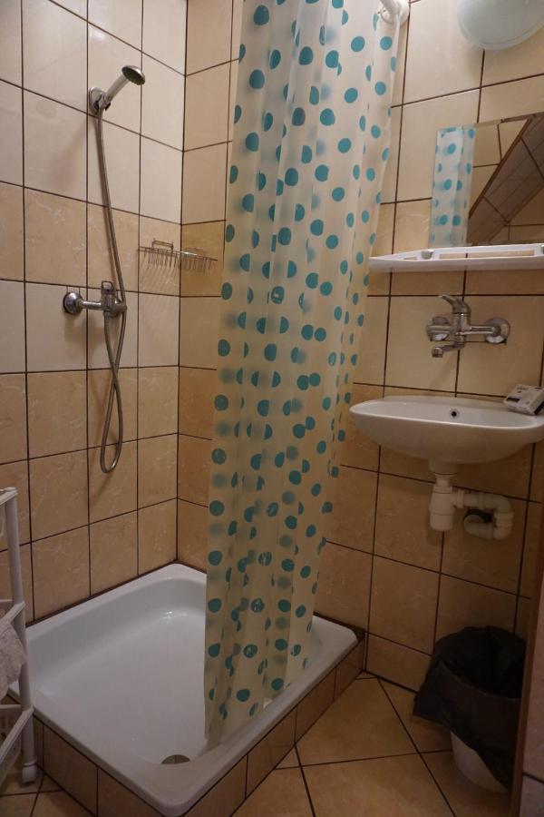 Quadruple Room Bathroom