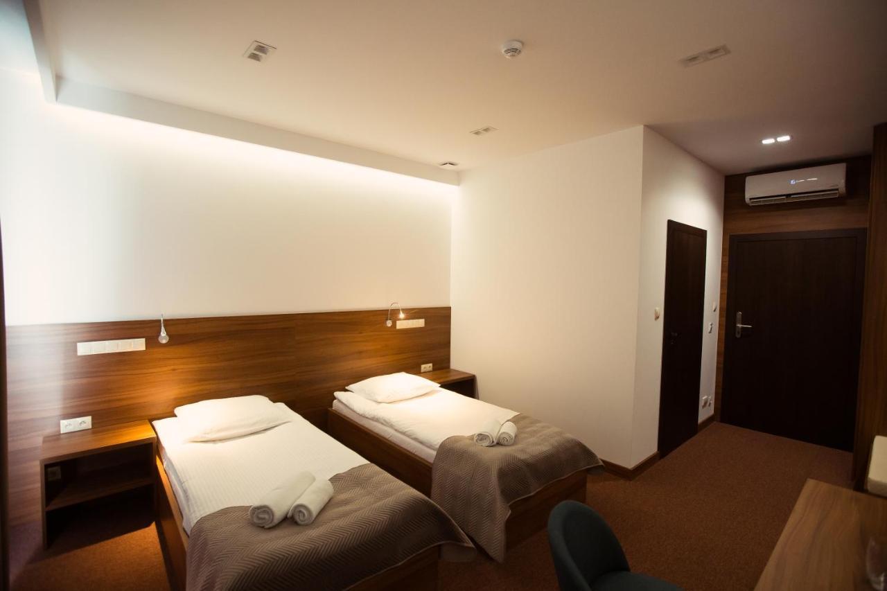 Large Single Room