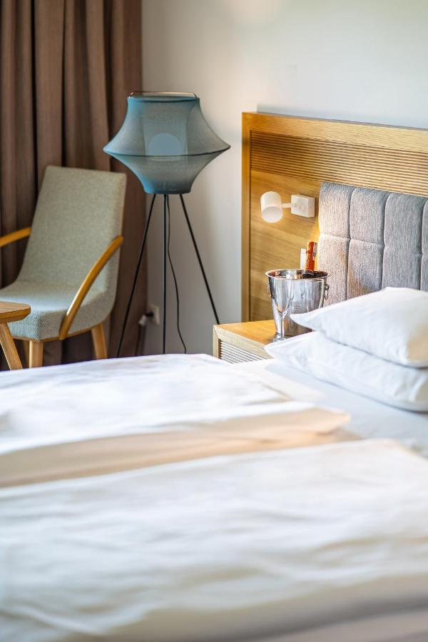 Premium Room with Lake View