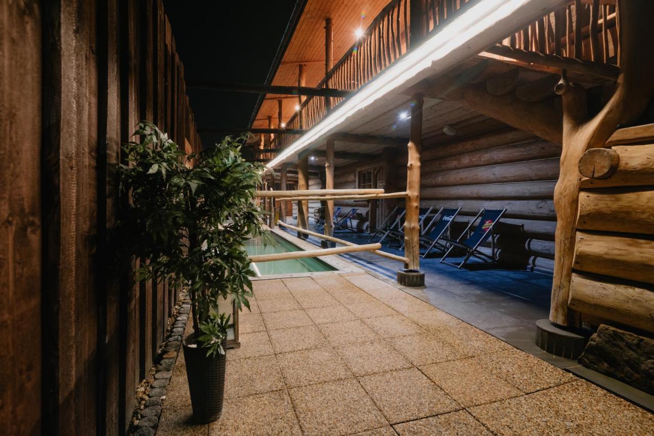 Apartment Pool View