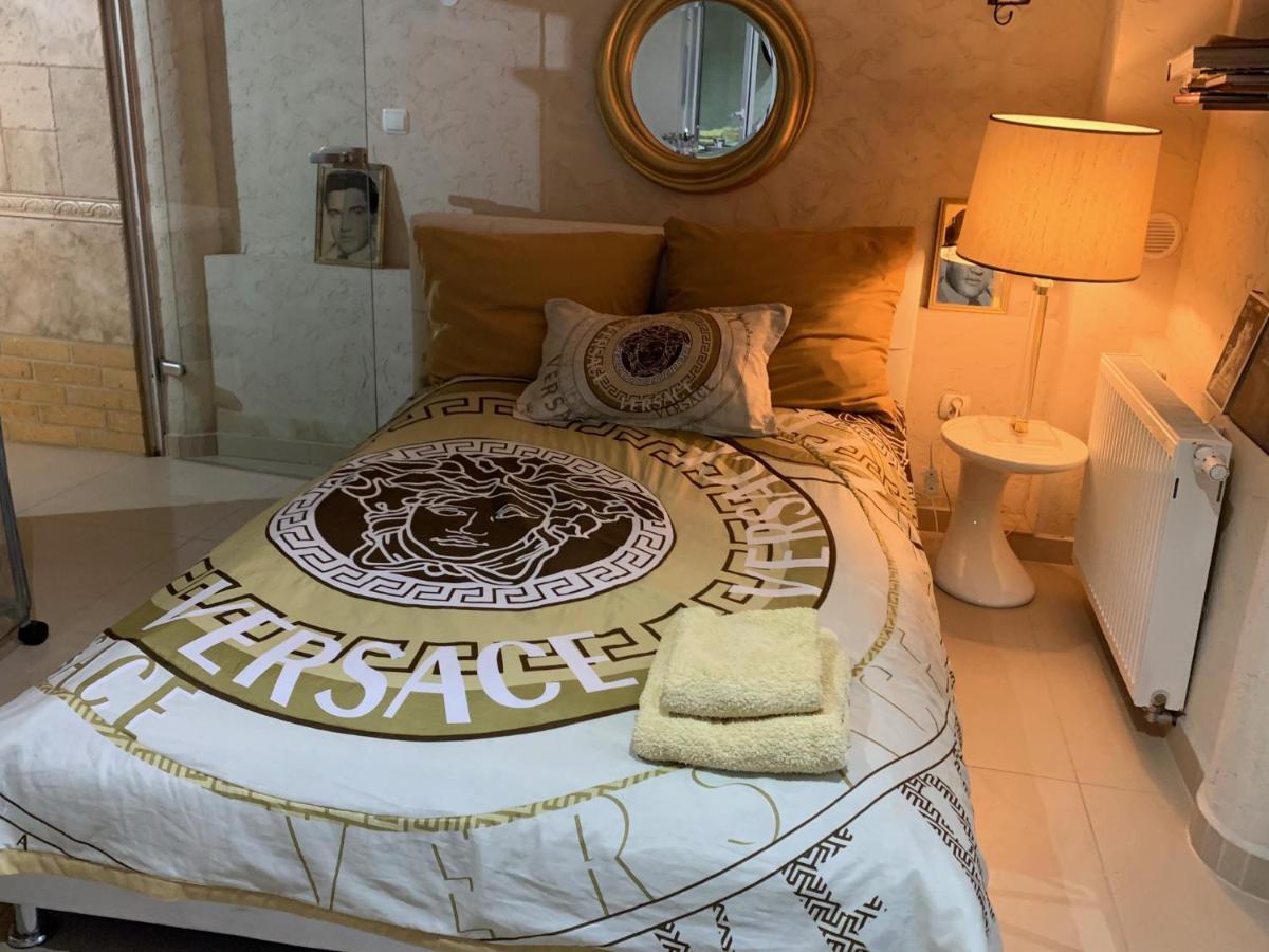 Deluxe Double Room Bath