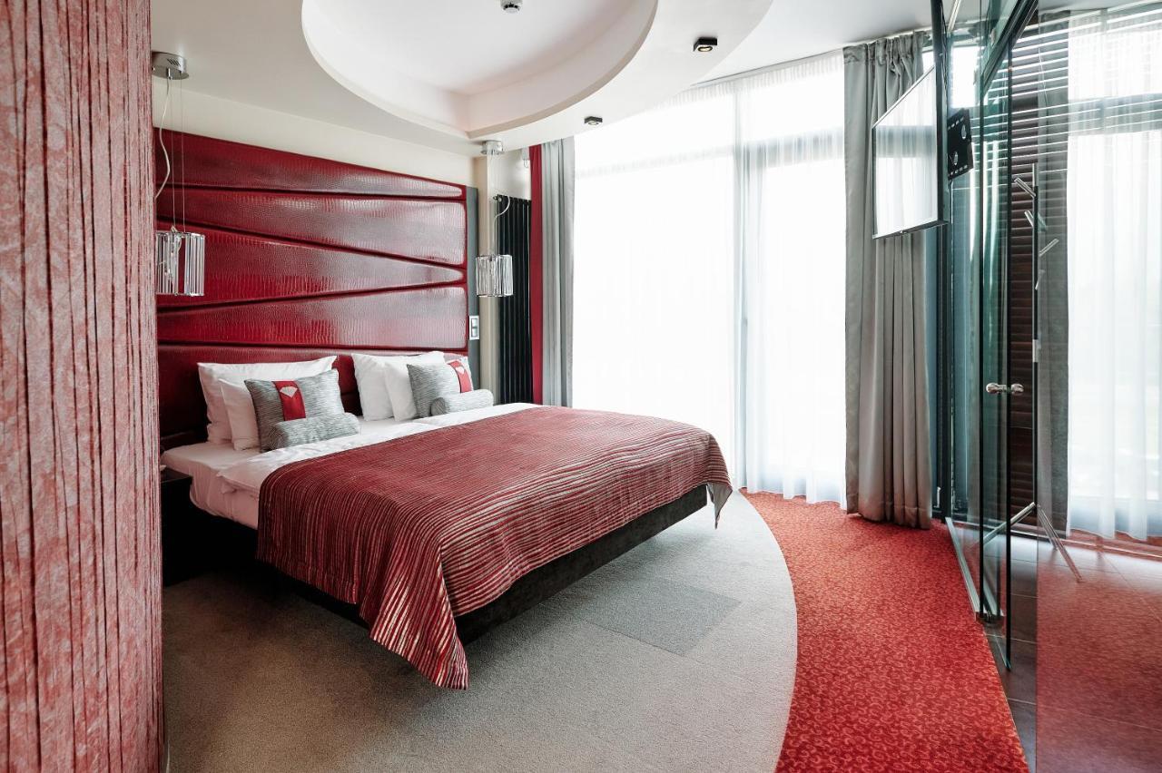 Premium Suite