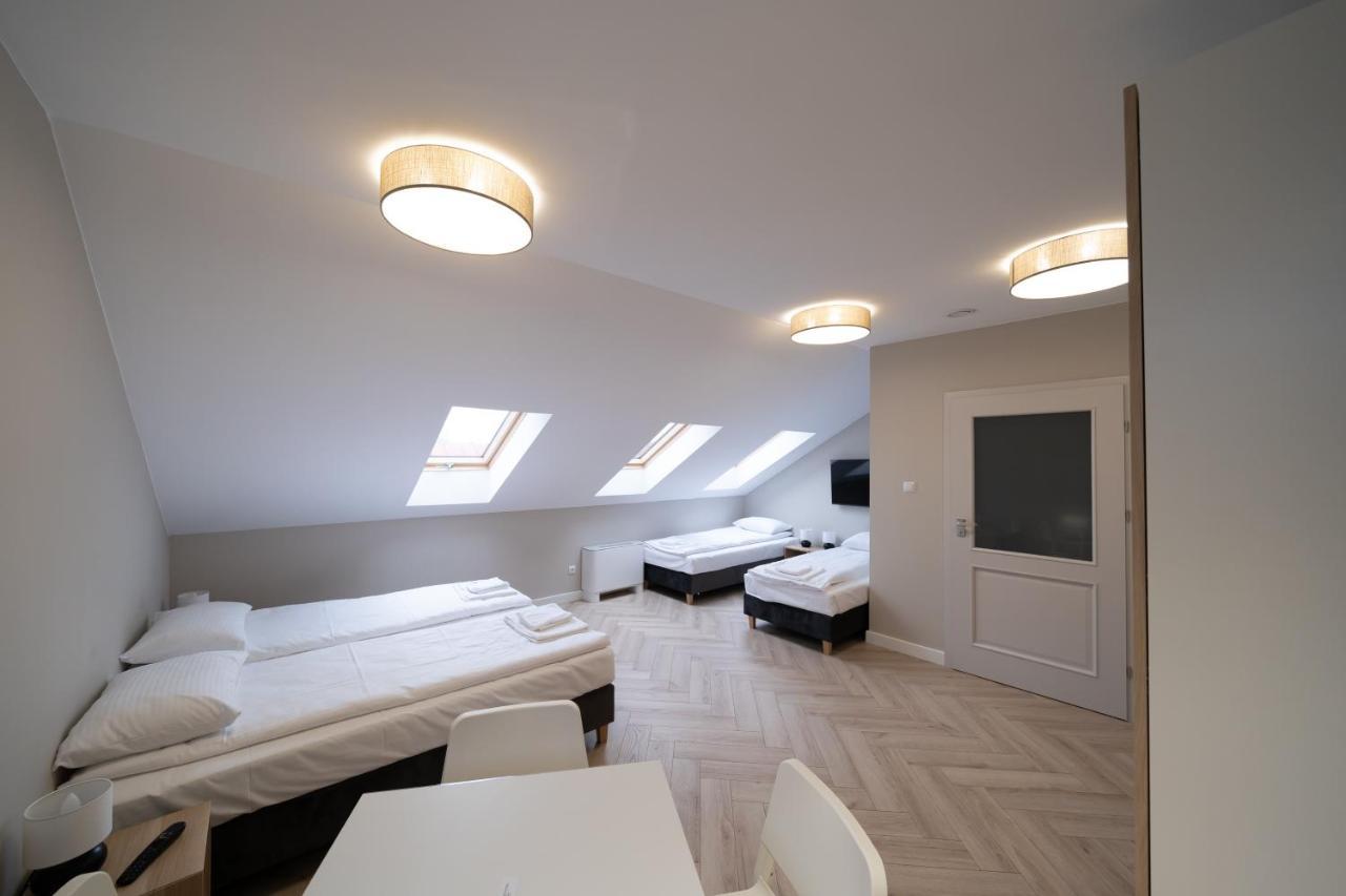 Quadruple Room Bathroom