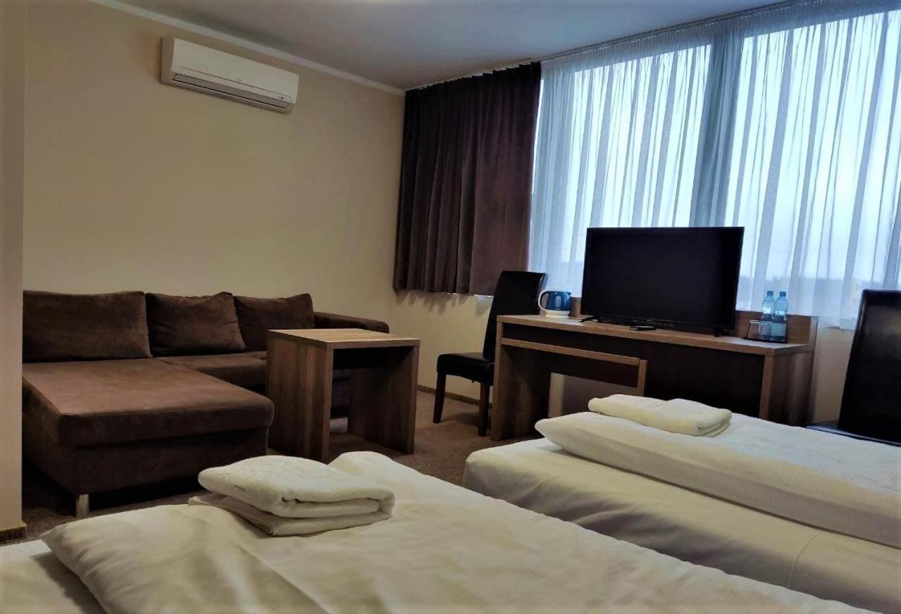 Deluxe Double Room Air Condition