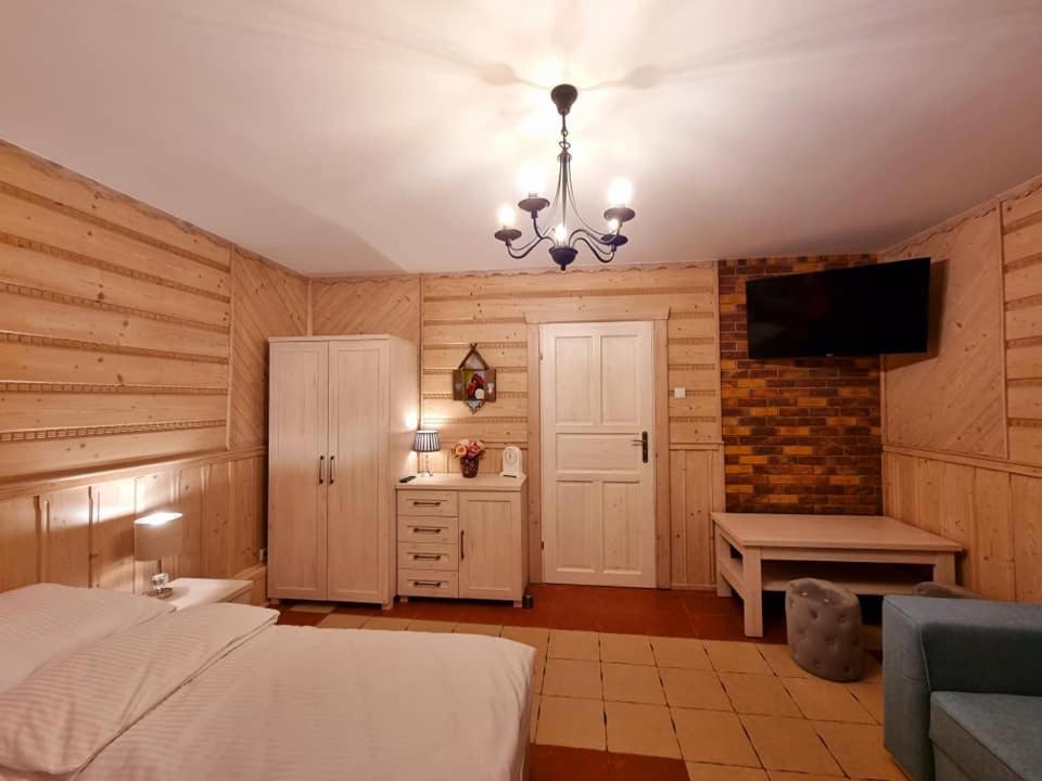 One-Bedroom Family Apartment