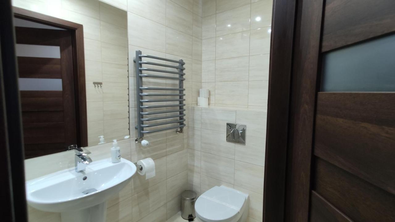 Single Room Bathroom