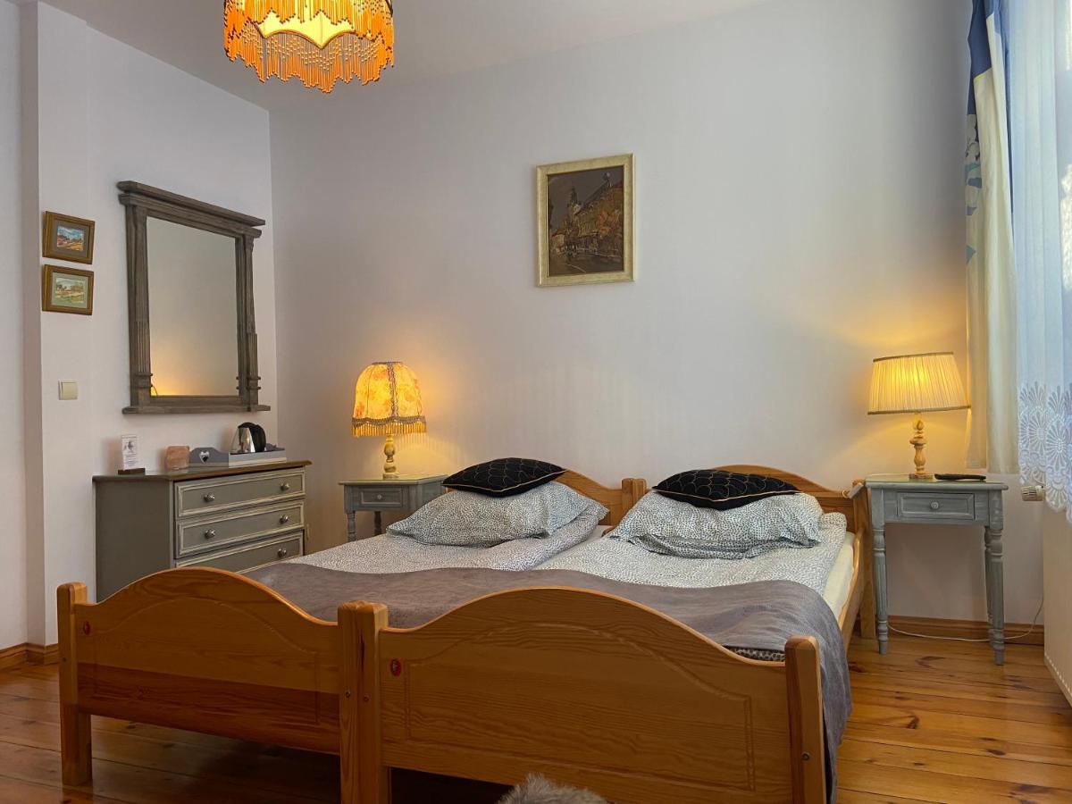 Economy Twin Room