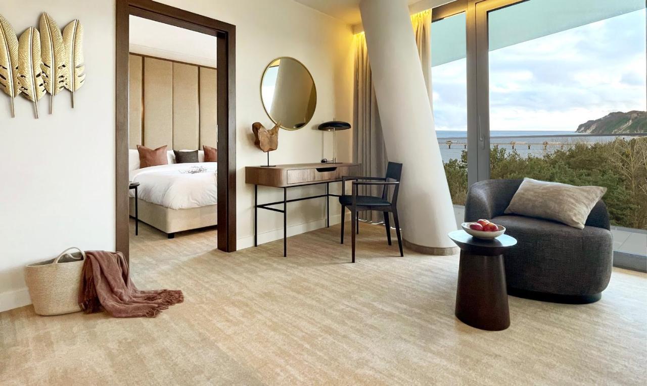 Family Room Side Sea View