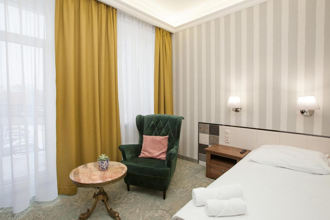 Superior Single Room