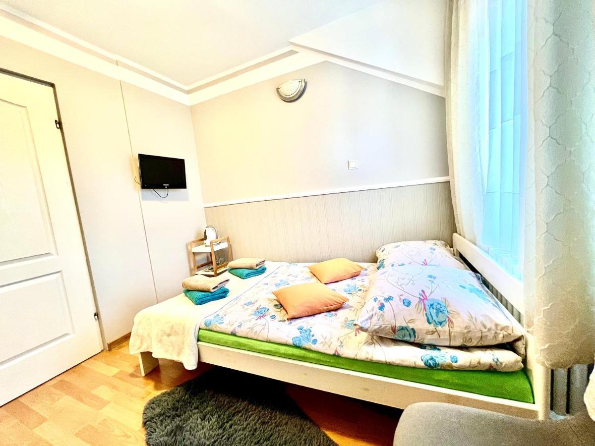 Single Room Private Bathroom