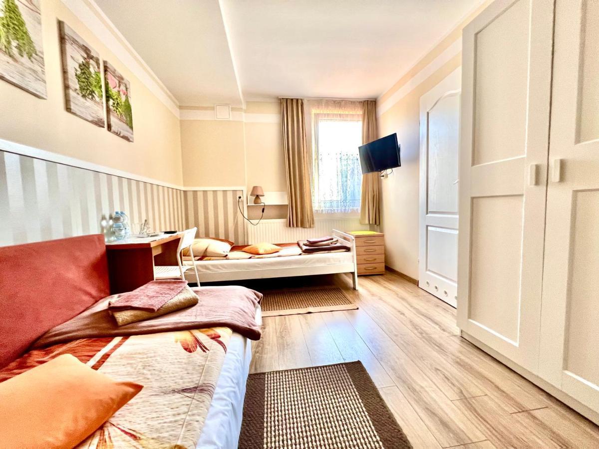 Twin Room Bathroom