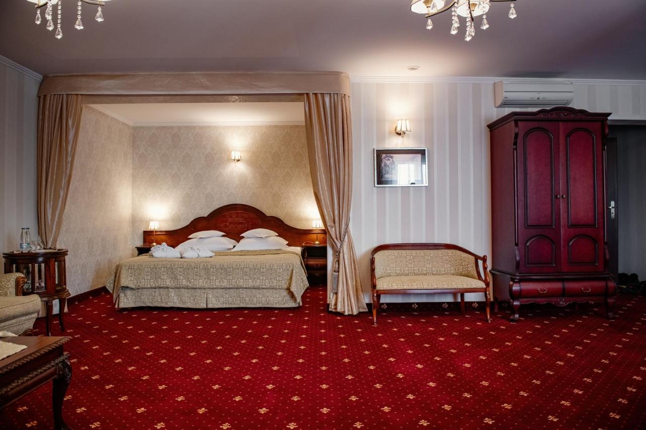 Superior King Room
