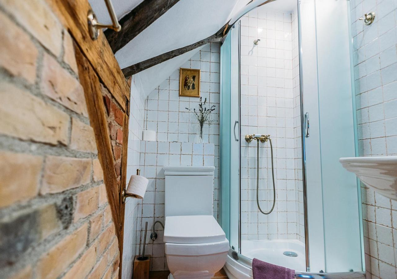 Twin Room Private Bathroom