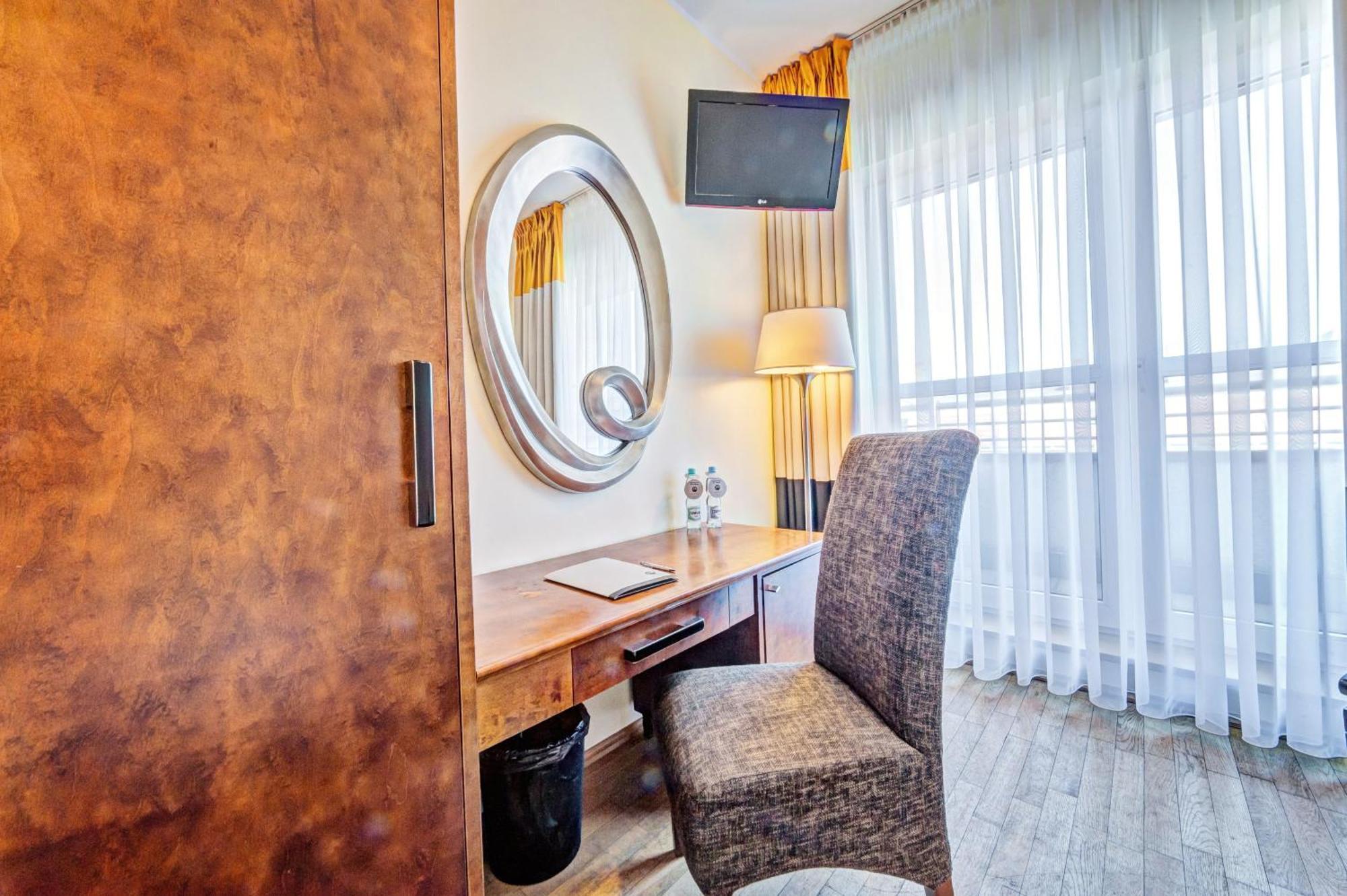 Economy Single Room