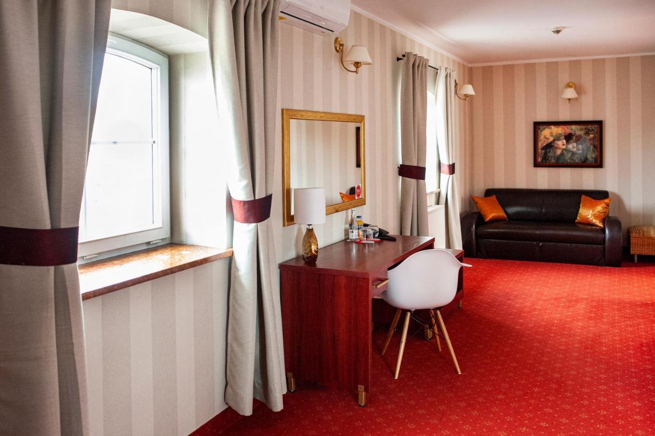 Standard Double Suite